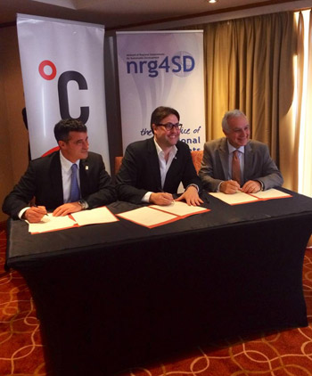 Official signing of the Compact of States and Regions.