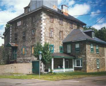 Moulin Patton en 1997 - Photo : Cooprative de dveloppement communautaire de Montmagny-L'Islet